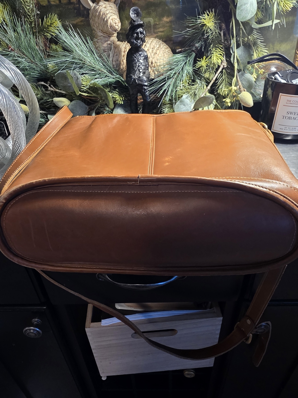 MOVING SALE VTG Pay Otis Cowhide Leather Crossbody Bag - Picture 5 of 5